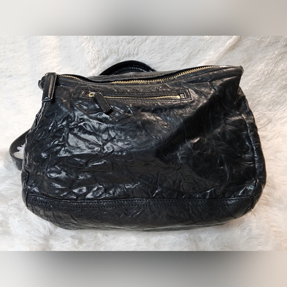 Givenchy Pandora Black distressed leather bag - Picture 9 of 16